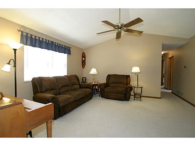 906 Hines Road Columbus, OH 43230 - Photo 7 of 15