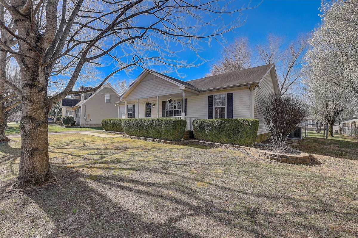 2805 Rocking Horse Lane Murfreesboro, TN 37130 - Photo 3 of 27 Gallery Image 3