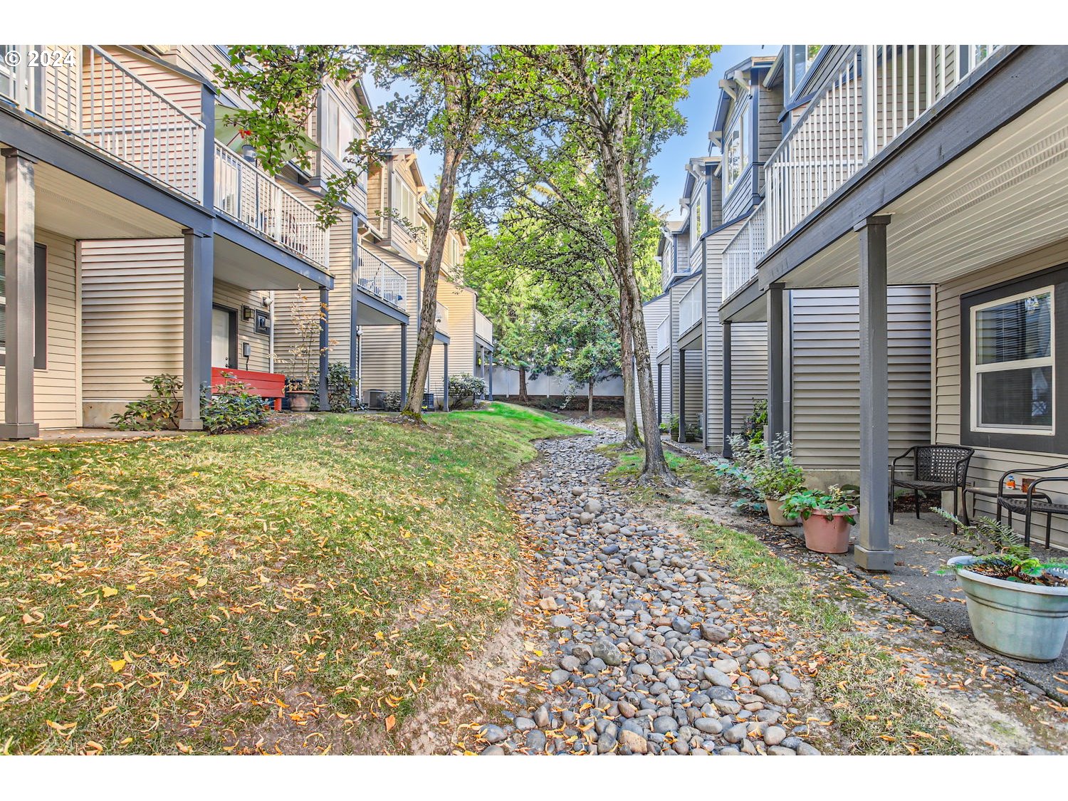 13850 Southwest Scholls Ferry Road, Unit 103 Beaverton, OR 97007 - Photo 27 of 27 Patio