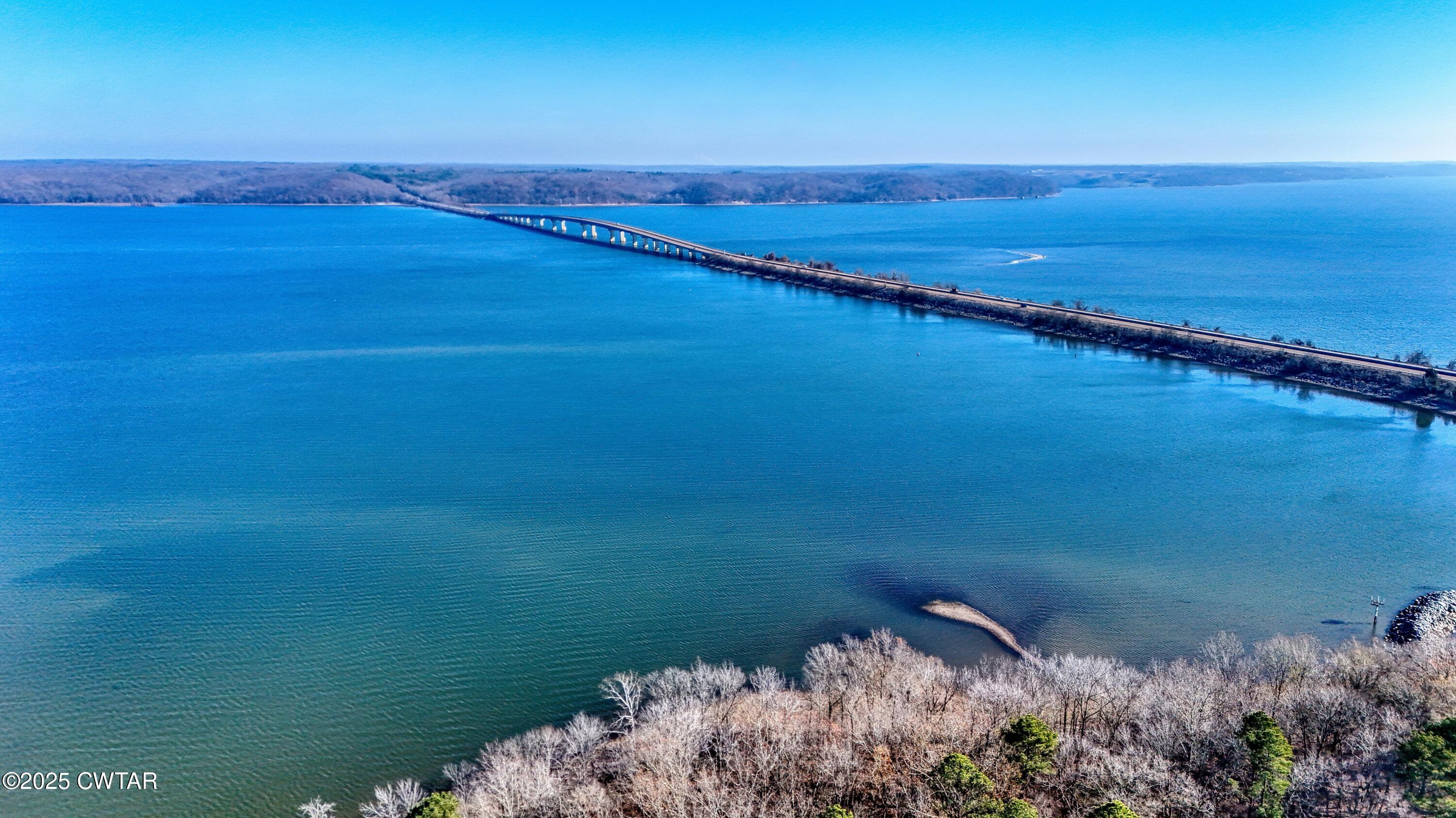 315 Coast Guard Road Buchanan, TN 38222 - Photo 11 of 41 a view of an ocean and beach