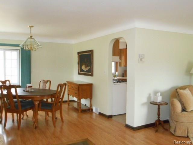 41124 Savage Road Belleville, MI 48111 - Photo 9 of 88 DSCN6120.JPG
