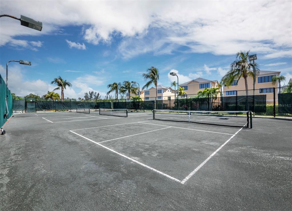 836 Evergreen Way Longboat Key, FL 34228 - Photo 46 of 49
