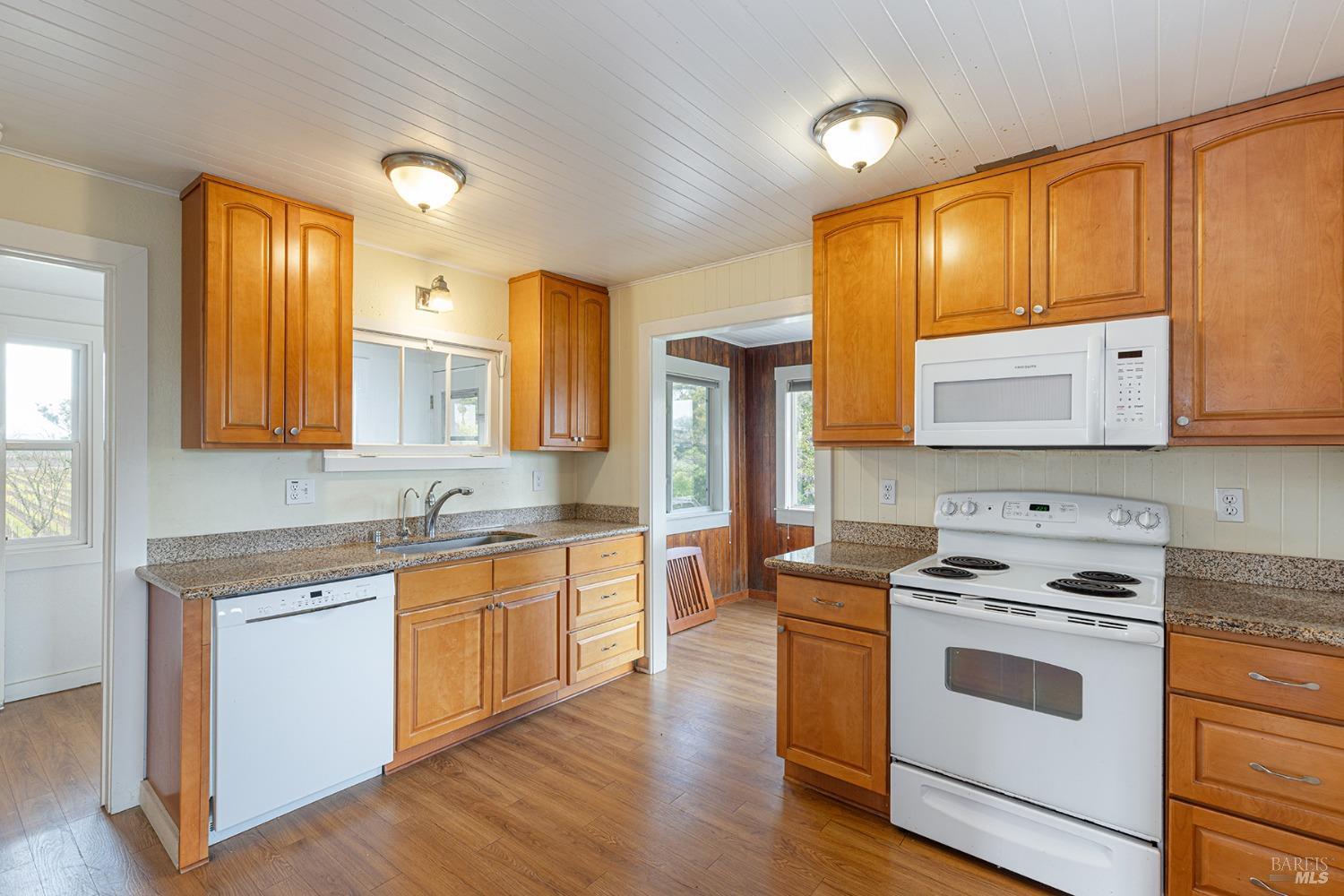 2875 Woolsey Road Windsor, CA 95492 - Photo 54 of 59