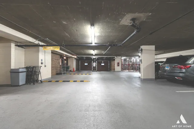 $4,075 | 400 East Ohio Street, Unit 2302, Chicago, IL 60611