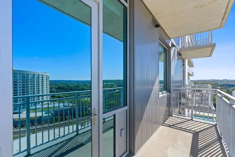 $575,000 | 222 West Avenue, Unit 1412, Austin, TX 78701