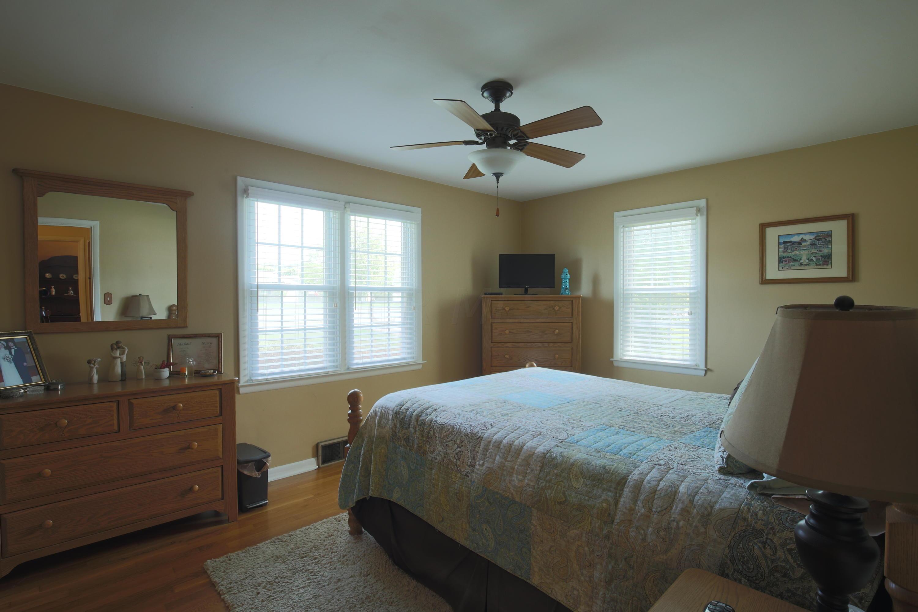 1789 Nelson Road Lancaster, OH 43130 - Photo 5 of 20 Gallery Image 5