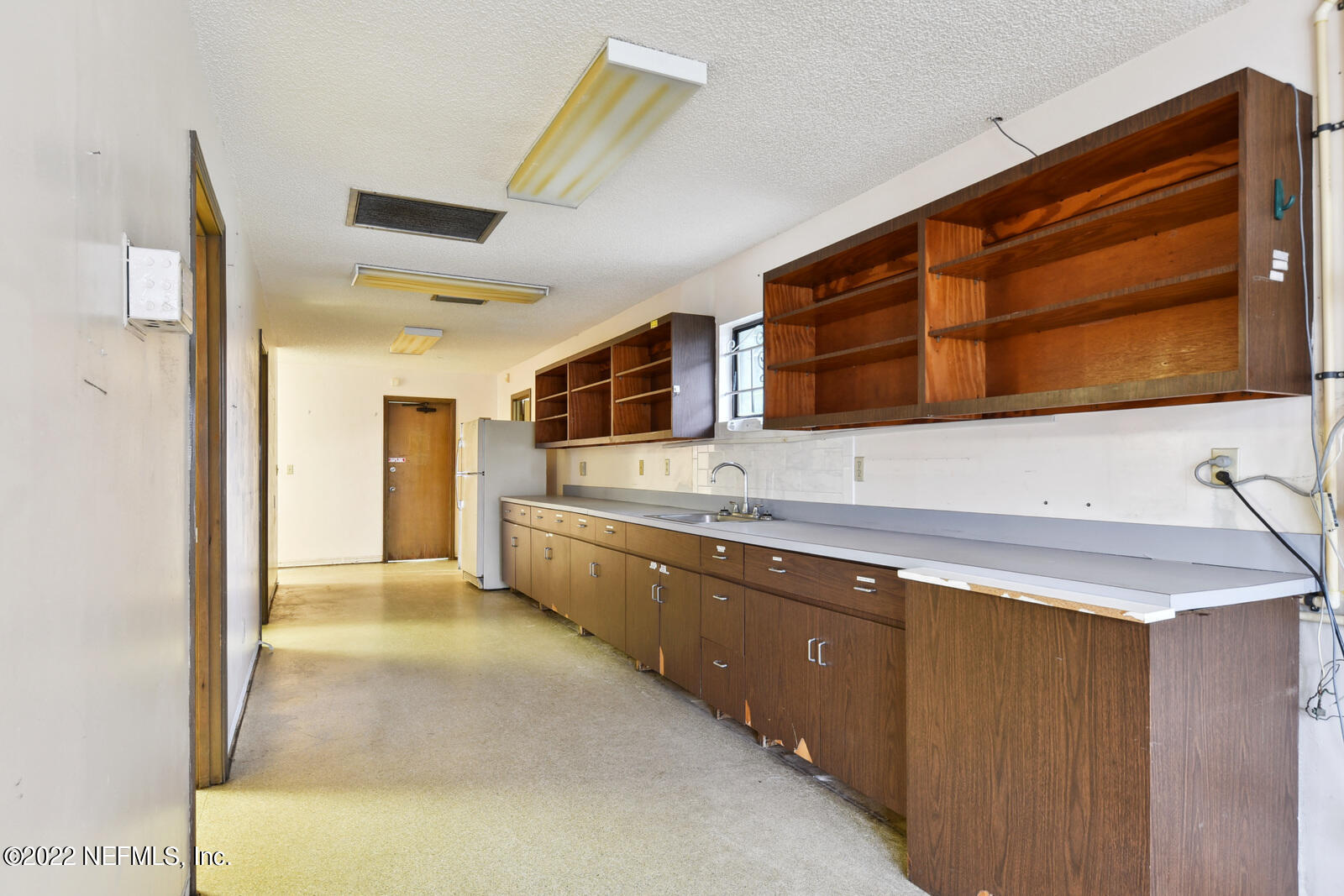 10569 Lem Turner Road Jacksonville, FL 32218 - Photo 10 of 25 Large Room