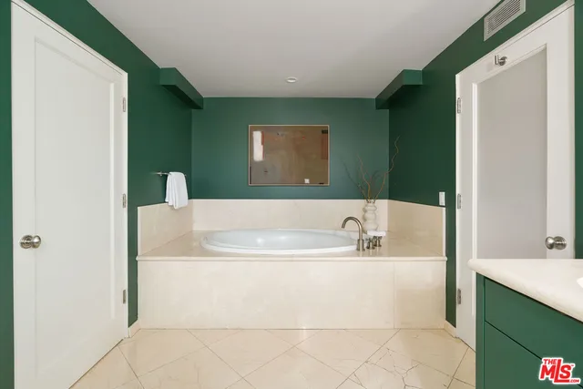 $4,500,000 | 2324 Boone Avenue, Venice, CA 90291