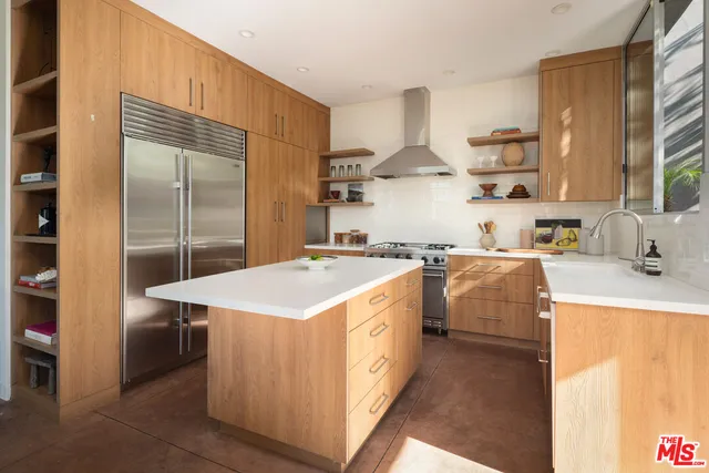 $4,500,000 | 2324 Boone Avenue, Venice, CA 90291