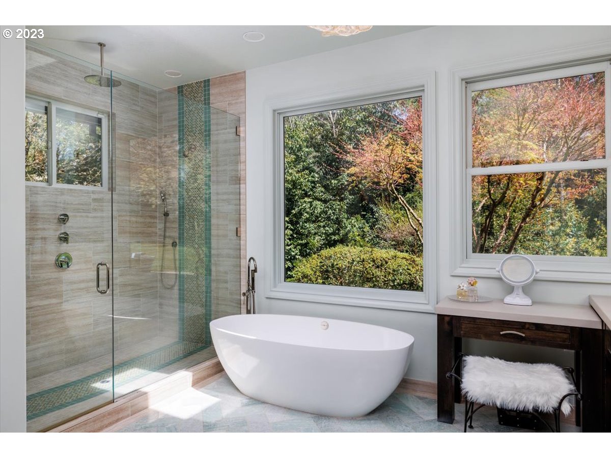 4220 Southwest Charming Way Portland, OR 97225 - Photo 17 of 45 Gallery Image 17