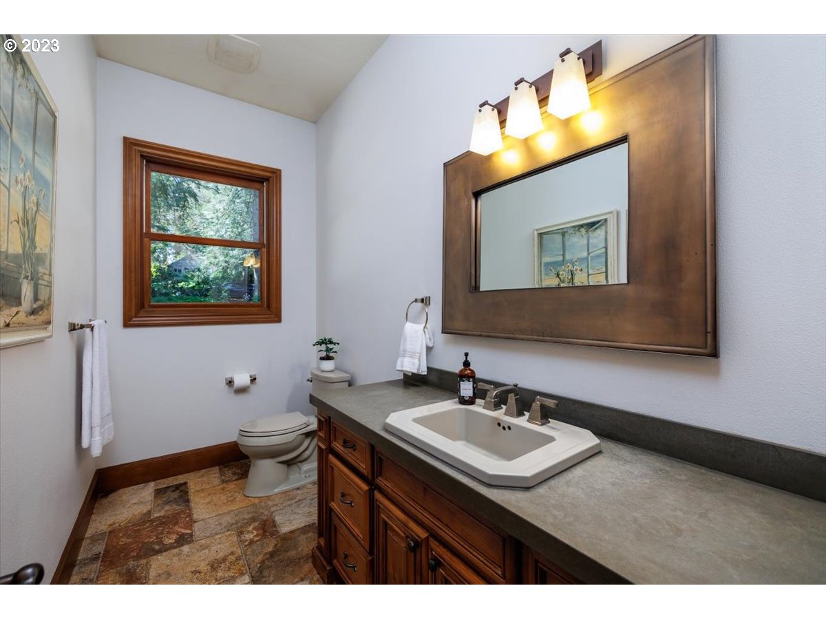 4220 Southwest Charming Way Portland, OR 97225 - Photo 26 of 45 Gallery Image 26