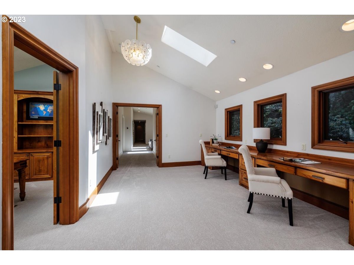 4220 Southwest Charming Way Portland, OR 97225 - Photo 28 of 45 Gallery Image 28