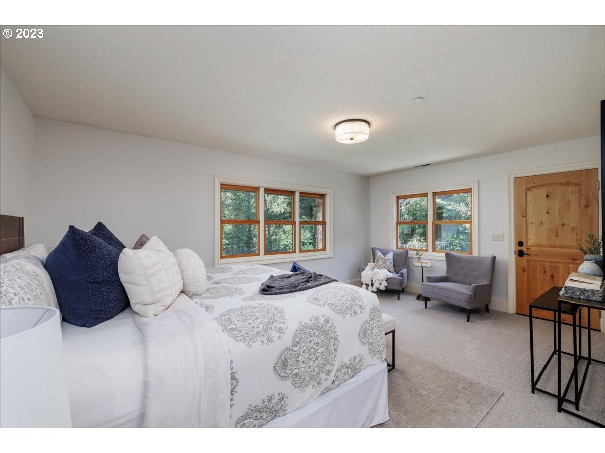4220 Southwest Charming Way Portland, OR 97225 - Photo 35 of 45 Gallery Image 35