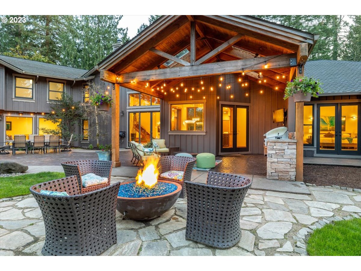4220 Southwest Charming Way Portland, OR 97225 - Photo 43 of 45 Gallery Image 43