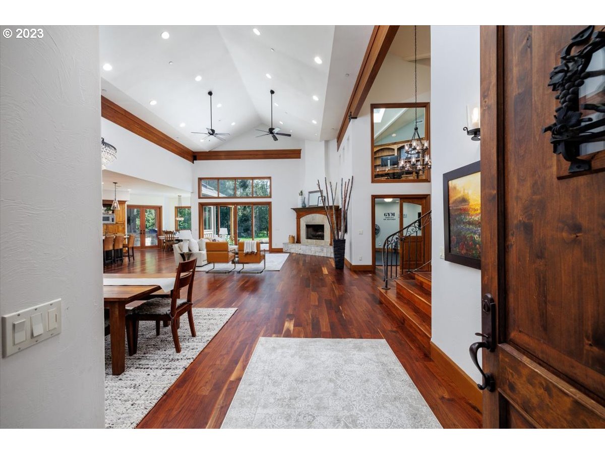 4220 Southwest Charming Way Portland, OR 97225 - Photo 5 of 45 Gallery Image 5