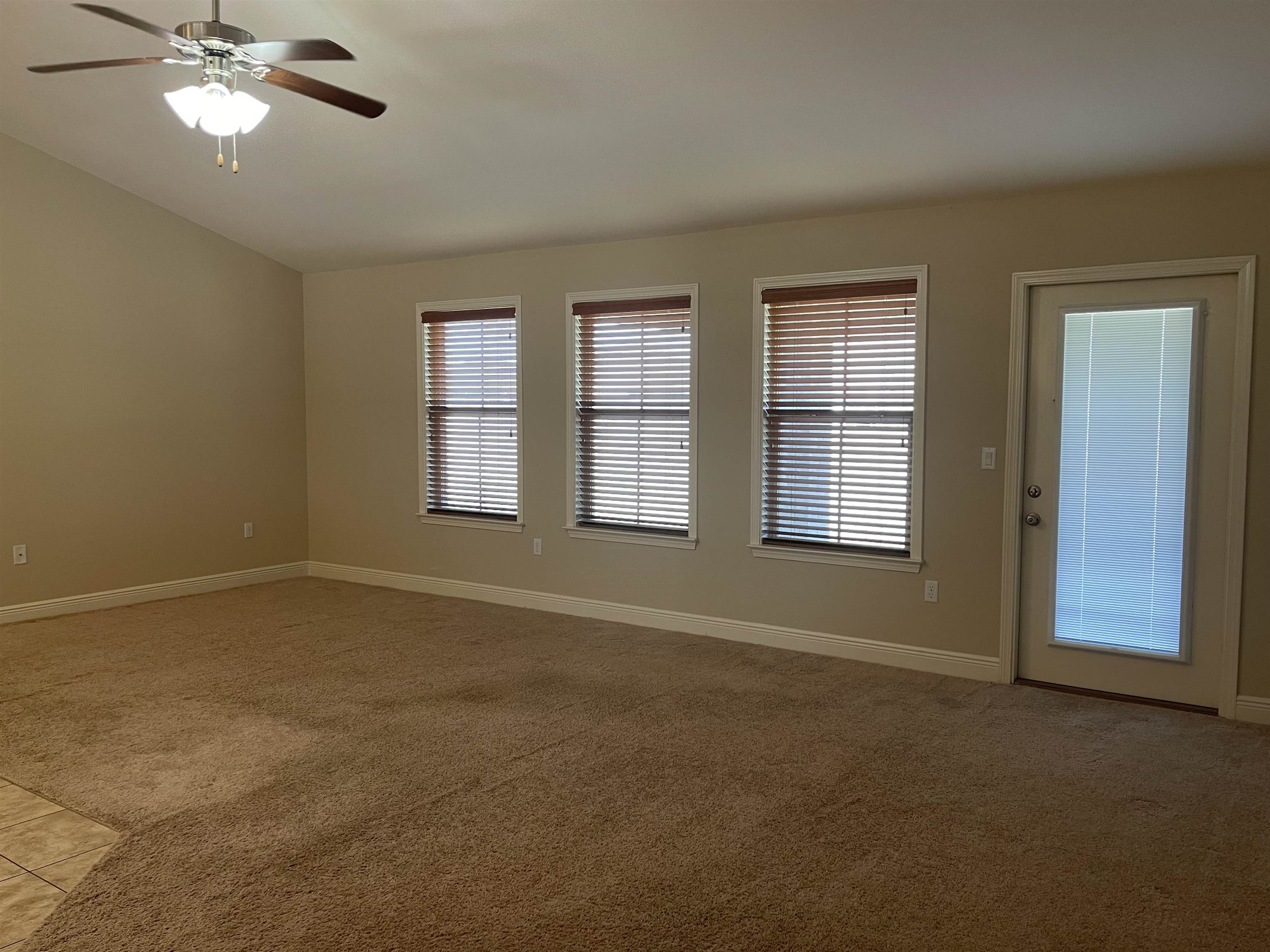 616 Fulton Loop Foley, AL 36535 - Photo 4 of 26 Living Room