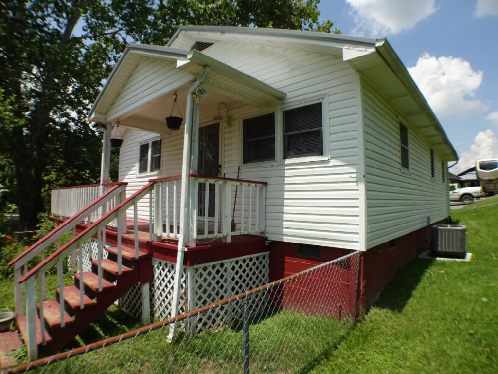 3305 Cherokee Road Jonesborough, TN 37659 - Photo 1 of 13 Photo 1