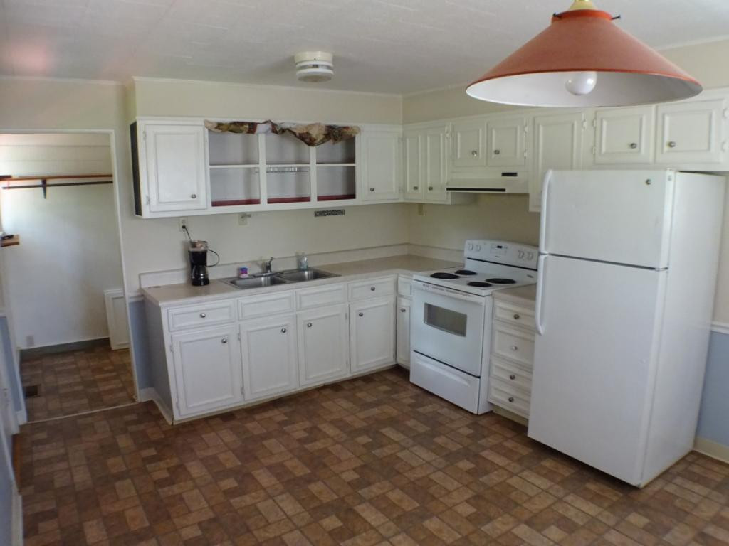 3305 Cherokee Road Jonesborough, TN 37659 - Photo 4 of 13 Photo 4