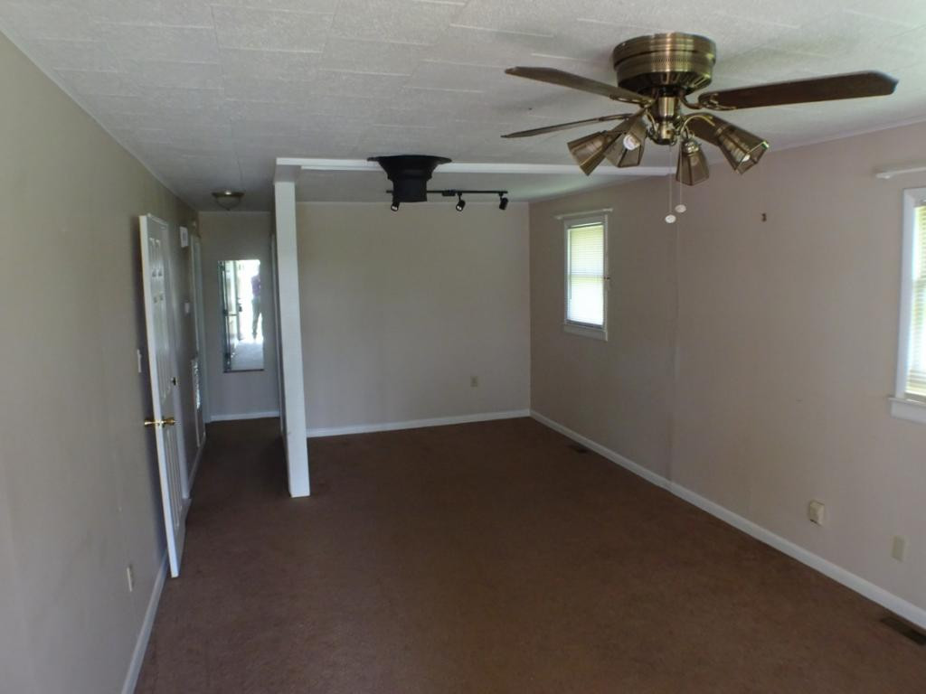 3305 Cherokee Road Jonesborough, TN 37659 - Photo 5 of 13 Photo 5