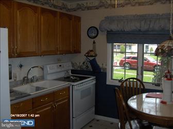 10 Goodrock Road Levittown, PA 19057 - Photo 3 of 6