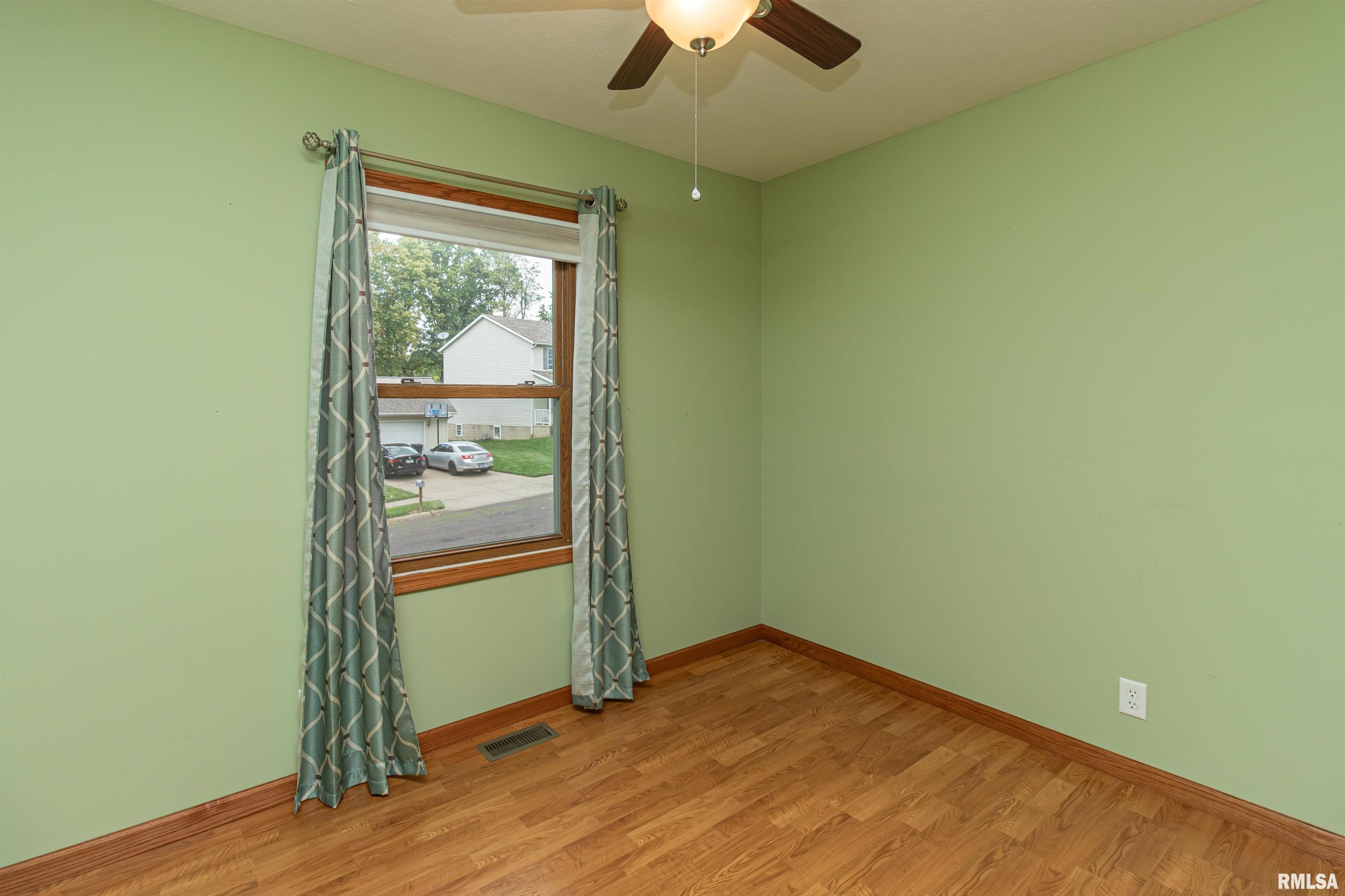 107 Dillon Road Marquette Heights, IL 61554 - Photo 24 of 42 Gallery Image 24