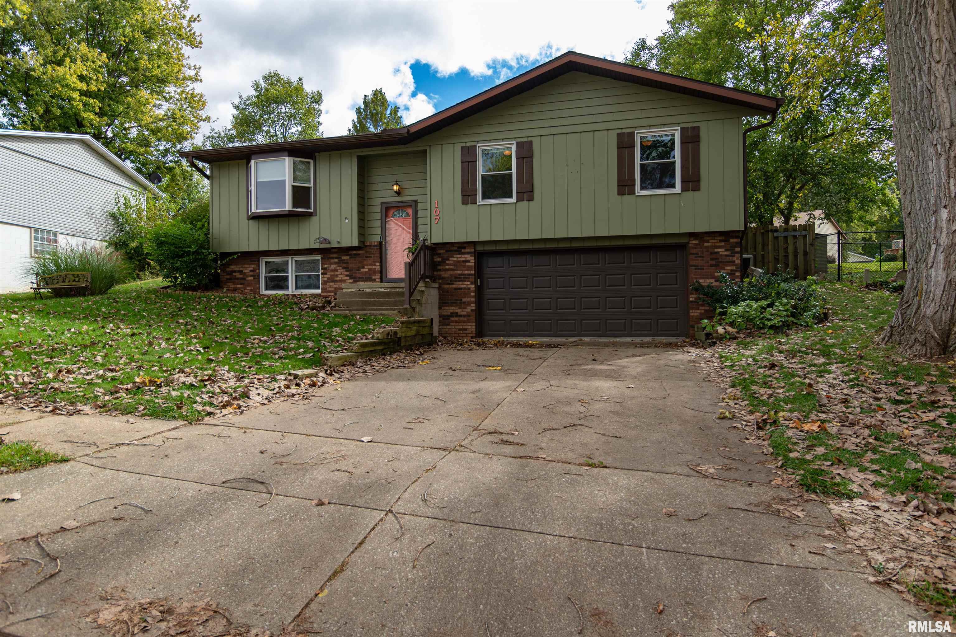 107 Dillon Road Marquette Heights, IL 61554 - Photo 3 of 42 Gallery Image 3