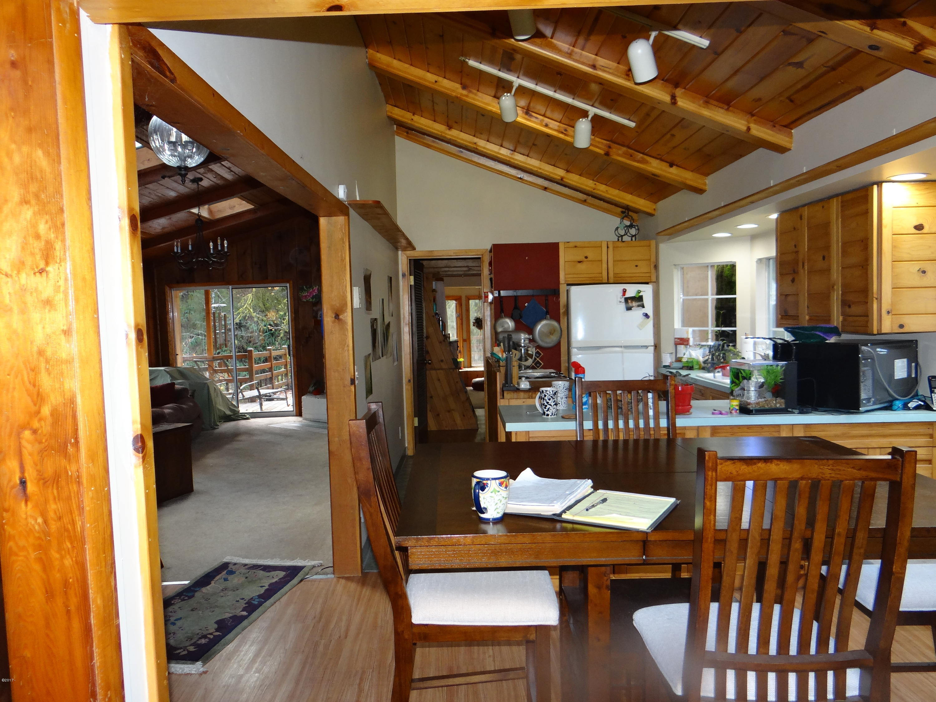 16 North New Bridge Road Otis, OR 97368 - Photo 12 of 24 Vaults in the Kitchen and Dining