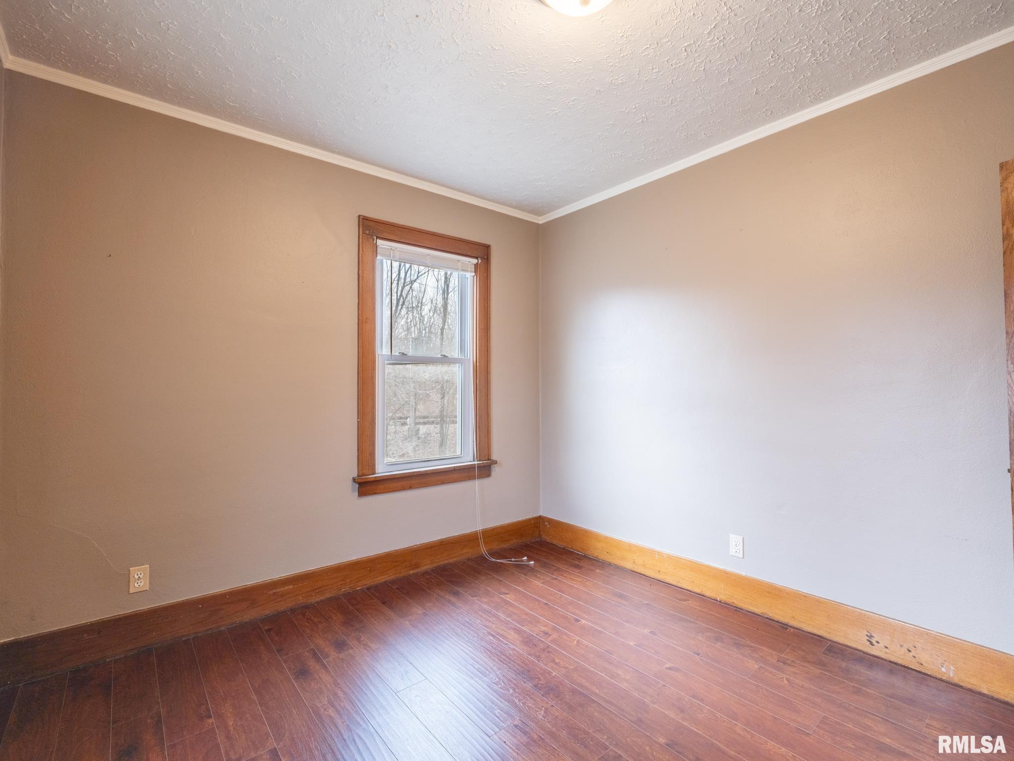 4110 West Southport Road Peoria, IL 61615 - Photo 18 of 35