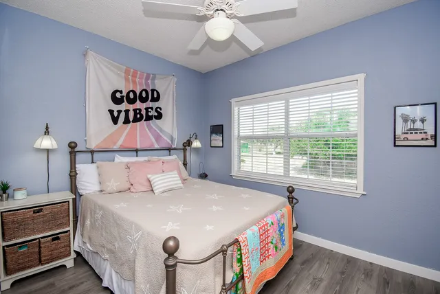 a view of empty room with windows