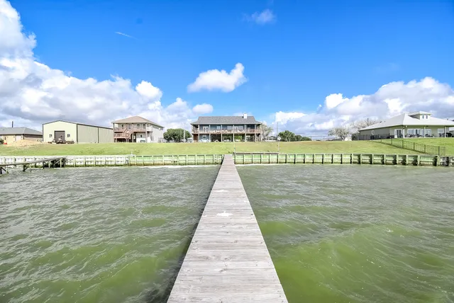 $539,000 | 1504 West Bayshore Drive, Palacios, TX 77465