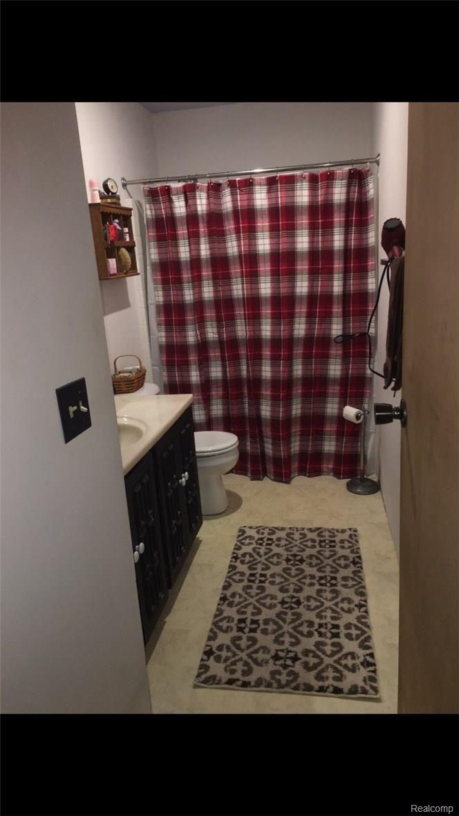 1400 North Maple Leaf Road Lapeer, MI 48446 - Photo 7 of 21 maple8.jpg