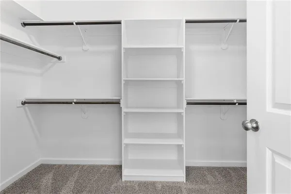 $535,000 | 717 Riverwood Drive, Liberty, MO 64068