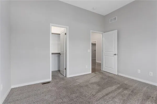 $535,000 | 717 Riverwood Drive, Liberty, MO 64068