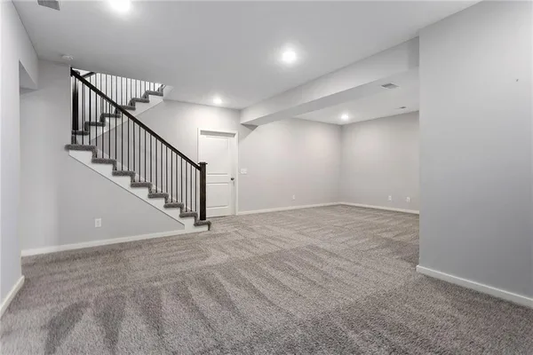 $535,000 | 717 Riverwood Drive, Liberty, MO 64068