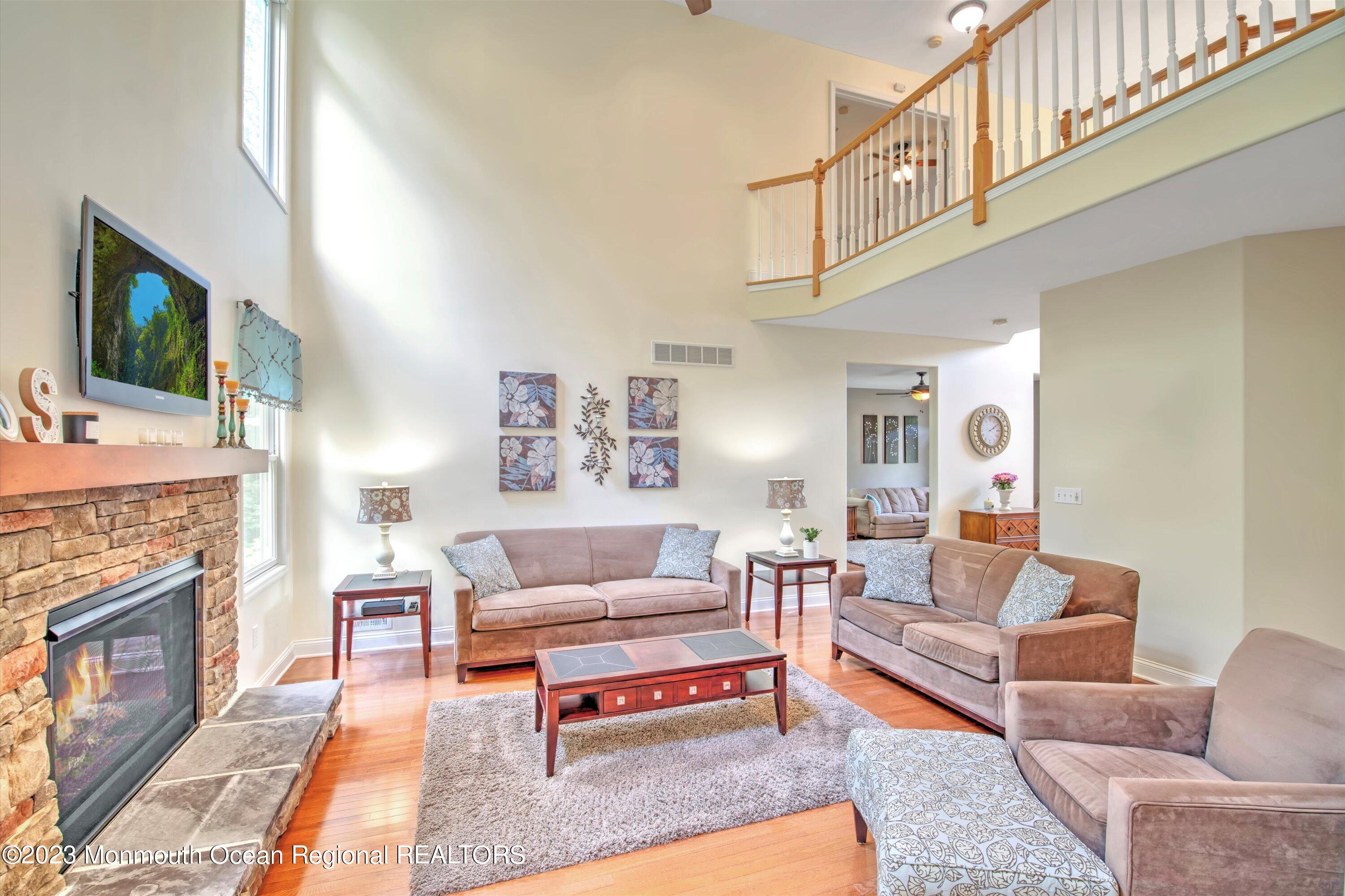 45 Cherry Tree Lane Cream Ridge, NJ 08514 - Photo 12 of 55 12-FAMILY ROOM