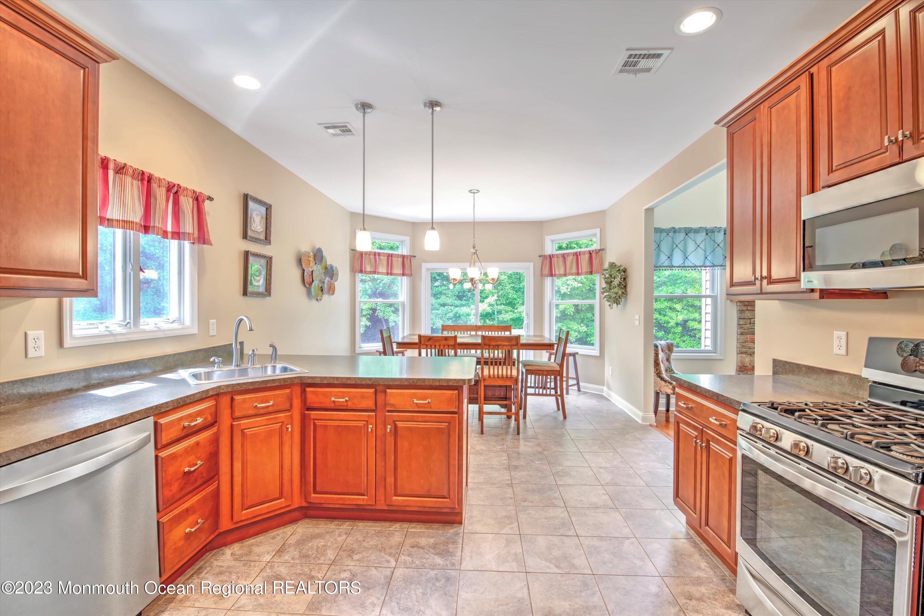45 Cherry Tree Lane Cream Ridge, NJ 08514 - Photo 16 of 55 16-KITCHEN