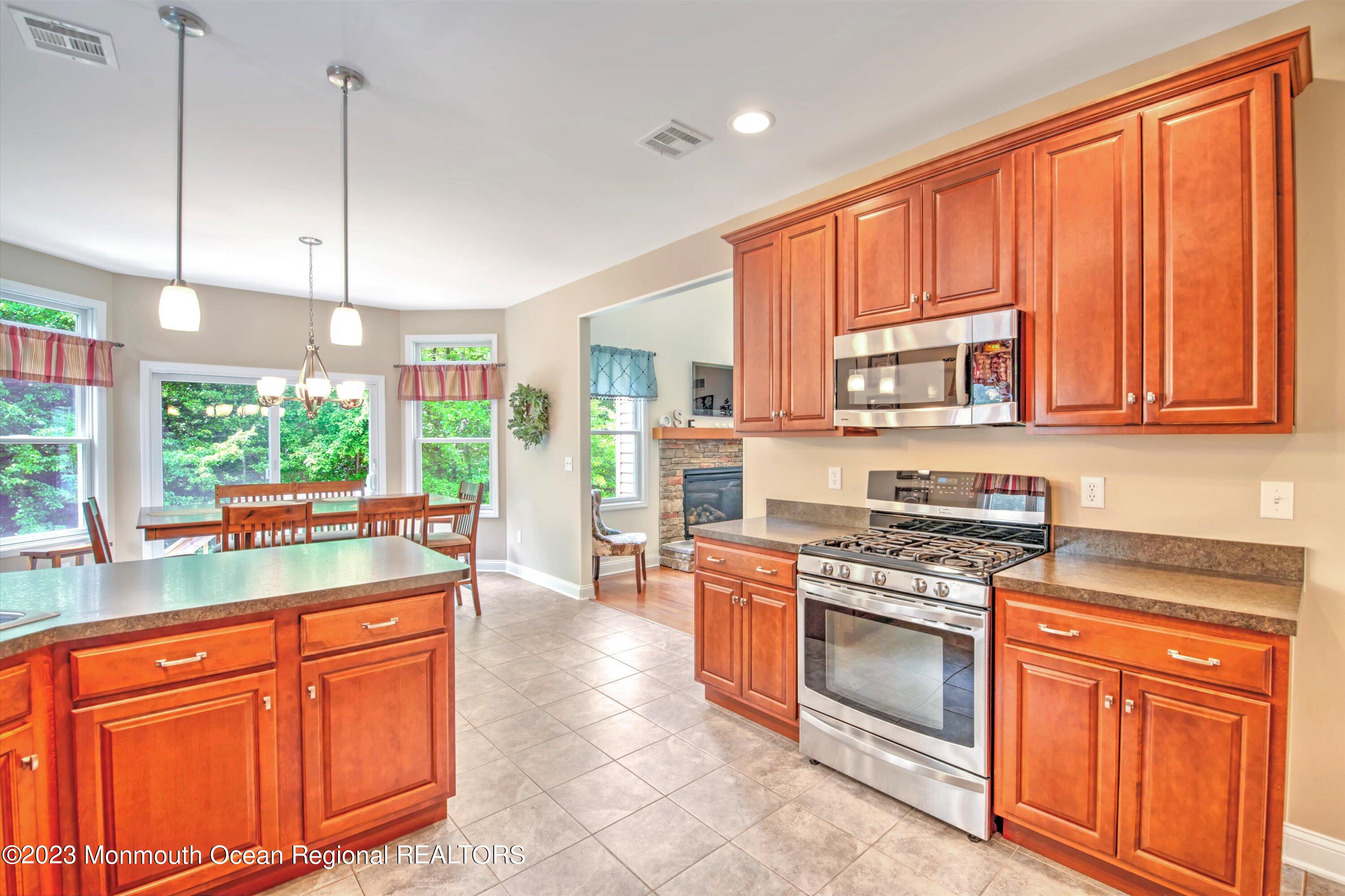 45 Cherry Tree Lane Cream Ridge, NJ 08514 - Photo 17 of 55 17-KITCHEN