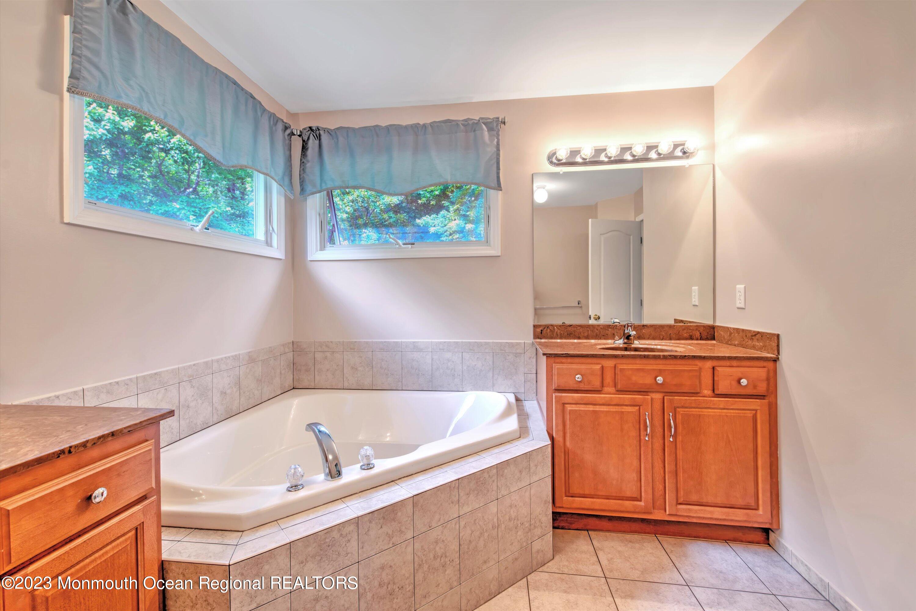 45 Cherry Tree Lane Cream Ridge, NJ 08514 - Photo 27 of 55 27-MASTER BATHROOM