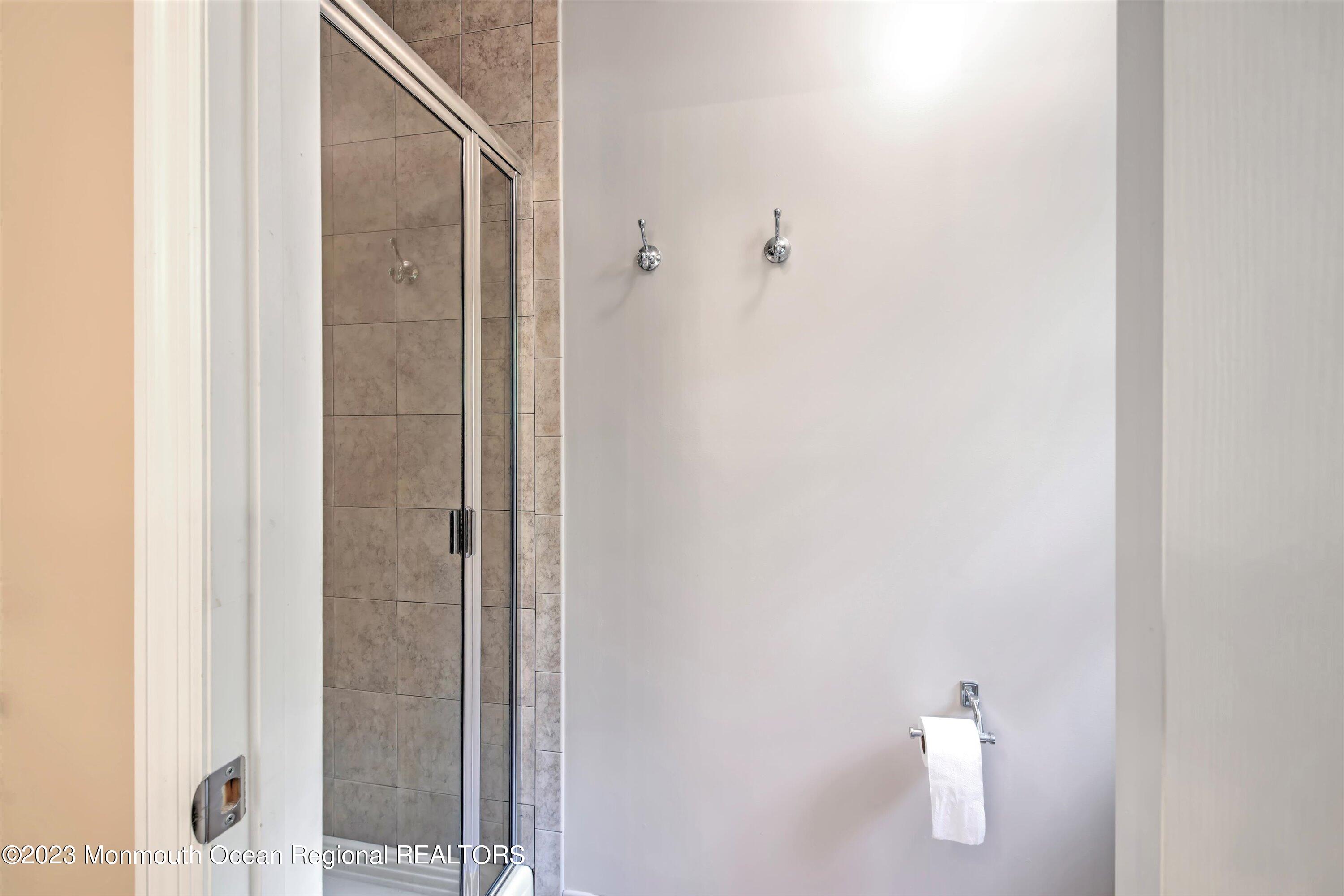 45 Cherry Tree Lane Cream Ridge, NJ 08514 - Photo 29 of 55 29-MASTER BATHROOM