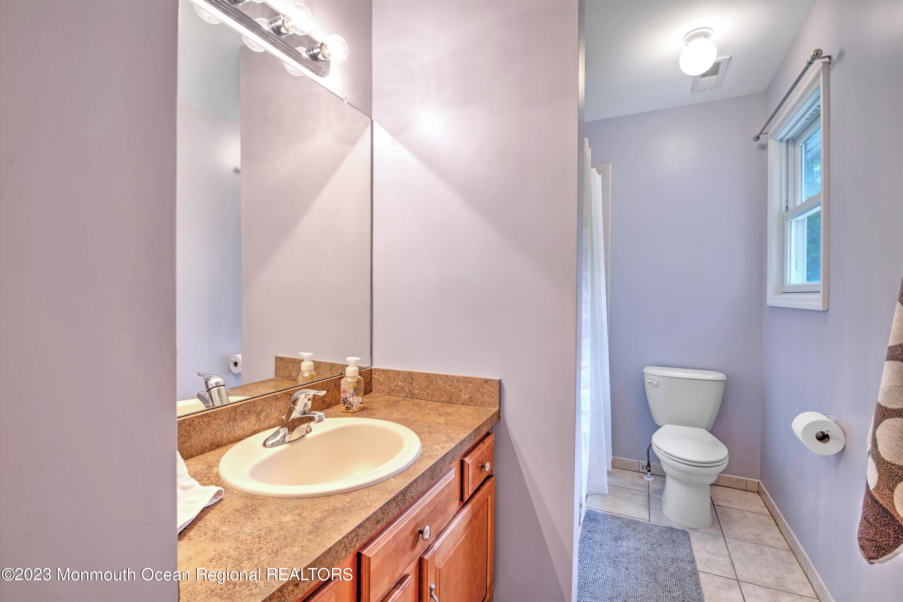 45 Cherry Tree Lane Cream Ridge, NJ 08514 - Photo 36 of 55 36-BATHROOM
