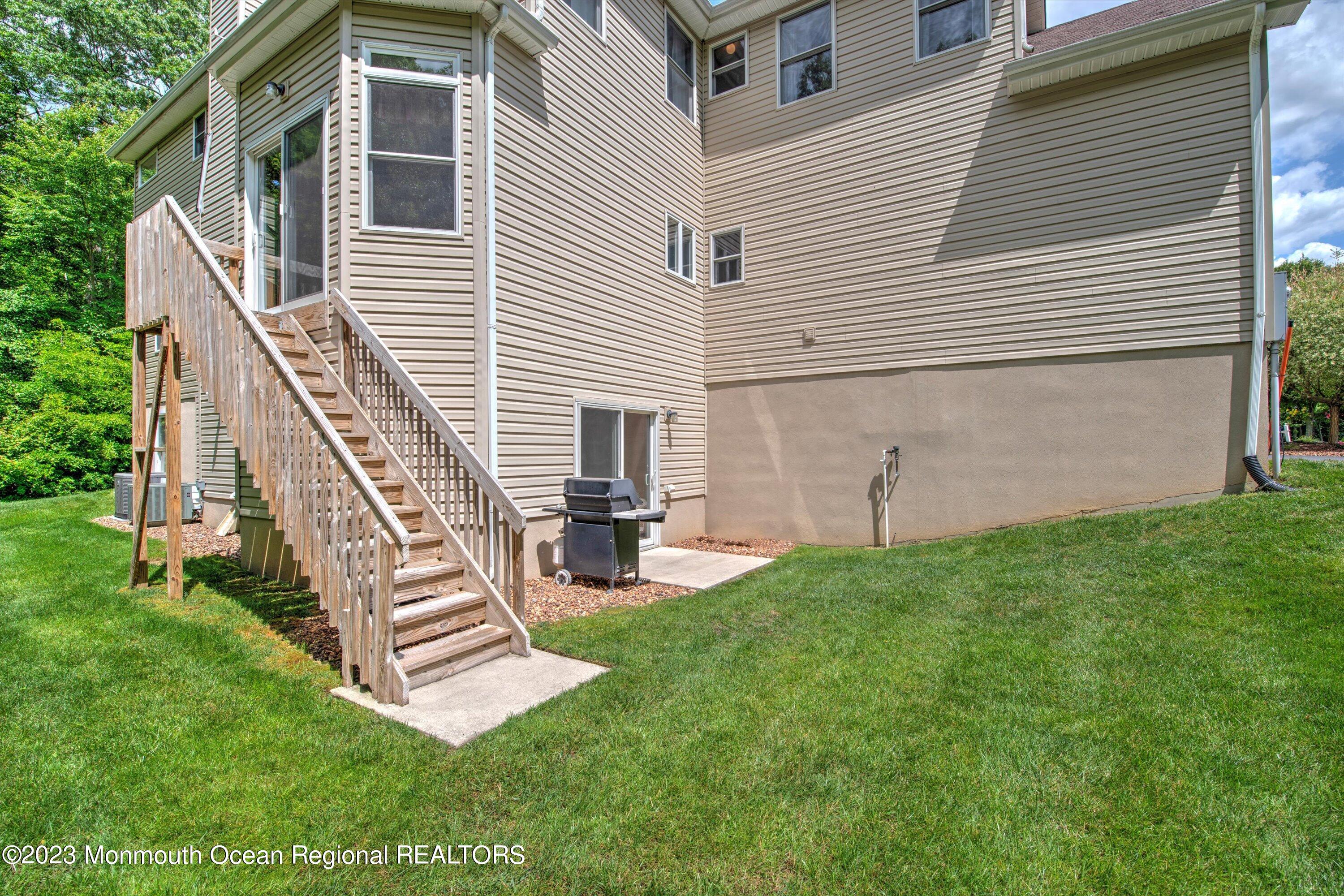 45 Cherry Tree Lane Cream Ridge, NJ 08514 - Photo 54 of 55 54-BACK YARD