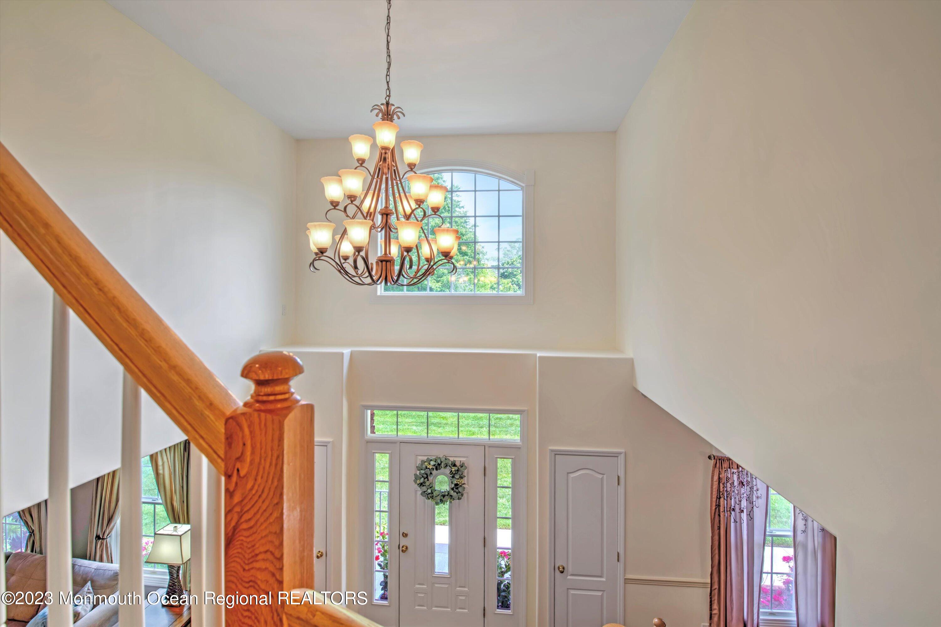 45 Cherry Tree Lane Cream Ridge, NJ 08514 - Photo 6 of 55 06-FOYER