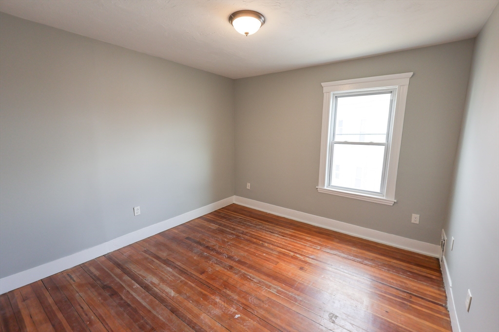 23 Barry Street, Unit 3 Boston, MA 02125 - Photo 5 of 8