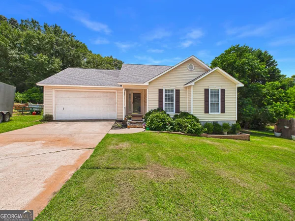 $230,000 | 206 Eric Drive, Bonaire, GA 31005