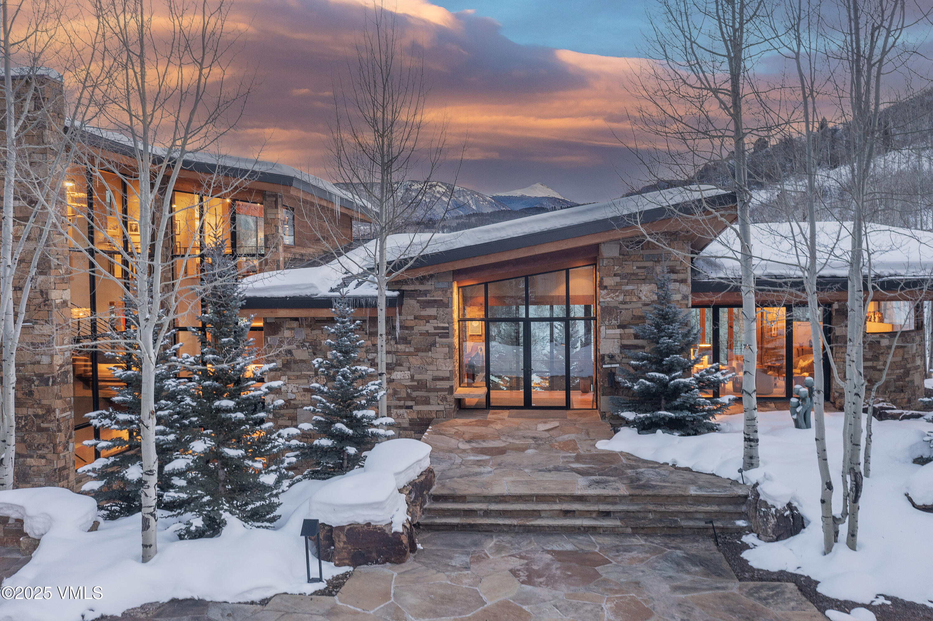 34 Whiskey Ridge Edwards, CO 81632 - Photo 43 of 49 Exterior Front