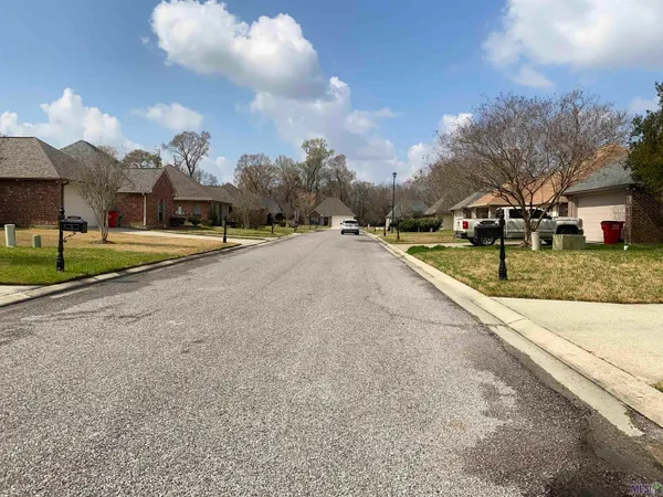 $189,900 | 40330 Coldwater Landing, Gonzales, LA 70737