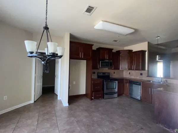$189,900 | 40330 Coldwater Landing, Gonzales, LA 70737