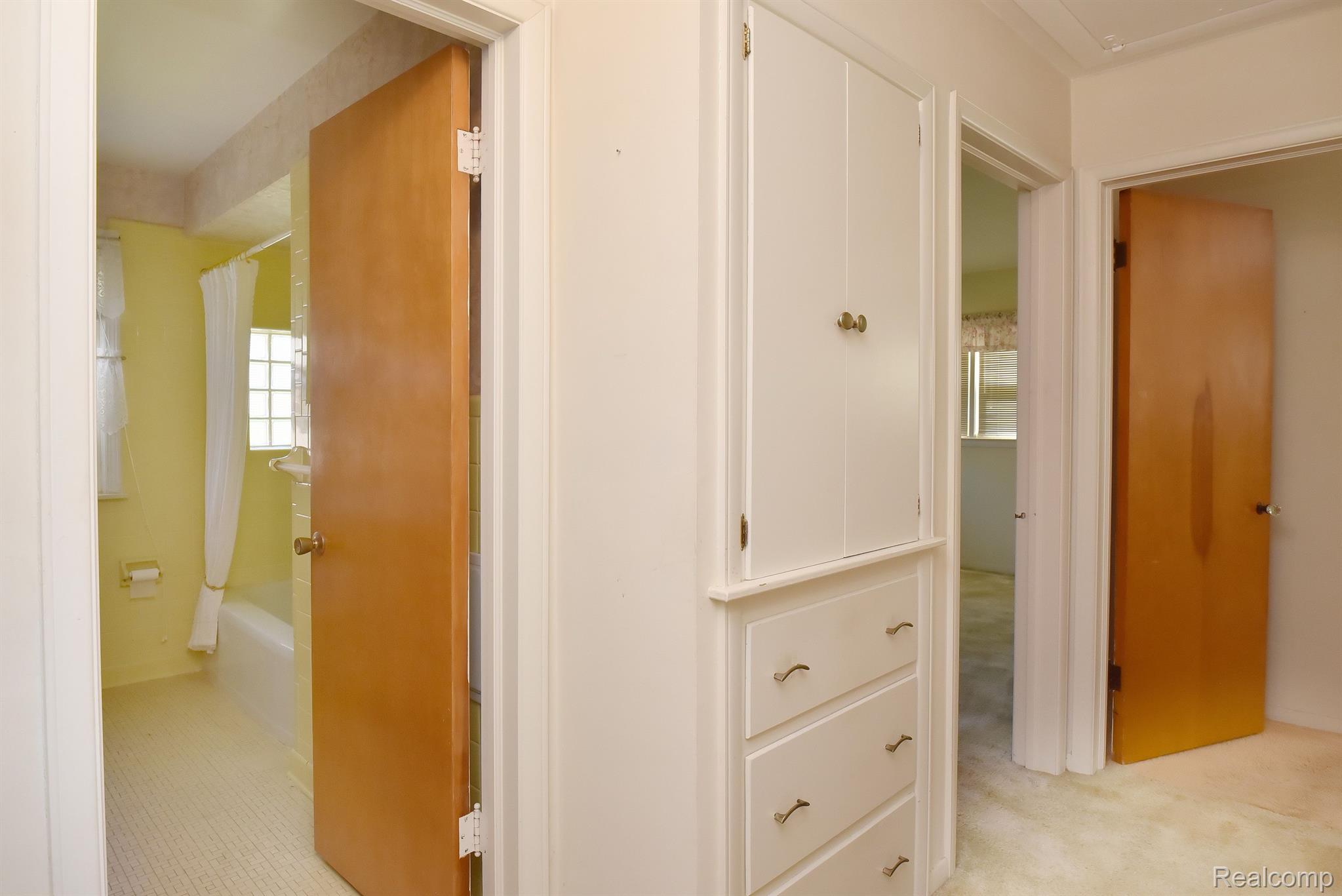 3942 Amherst Road Royal Oak, MI 48073 - Photo 17 of 30 Gallery Image 17