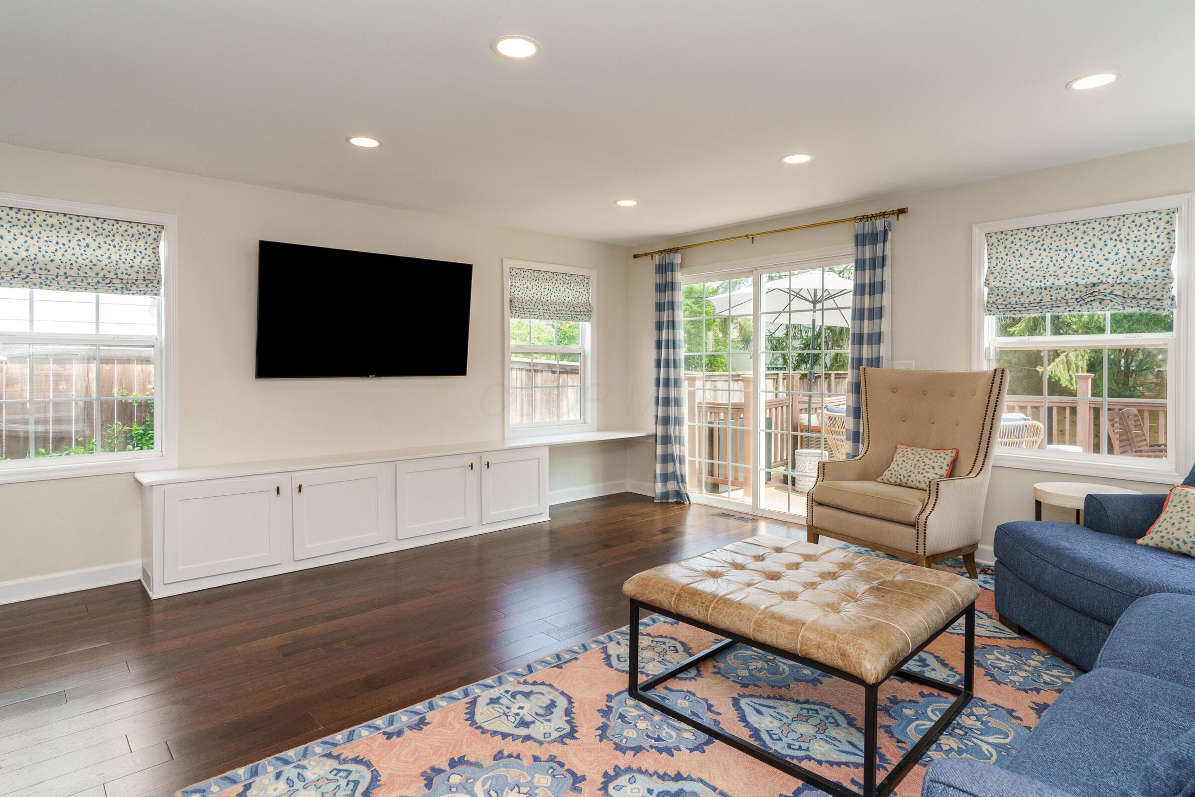 284 South Stanwood Road Columbus, OH 43209 - Photo 23 of 60 Family Room