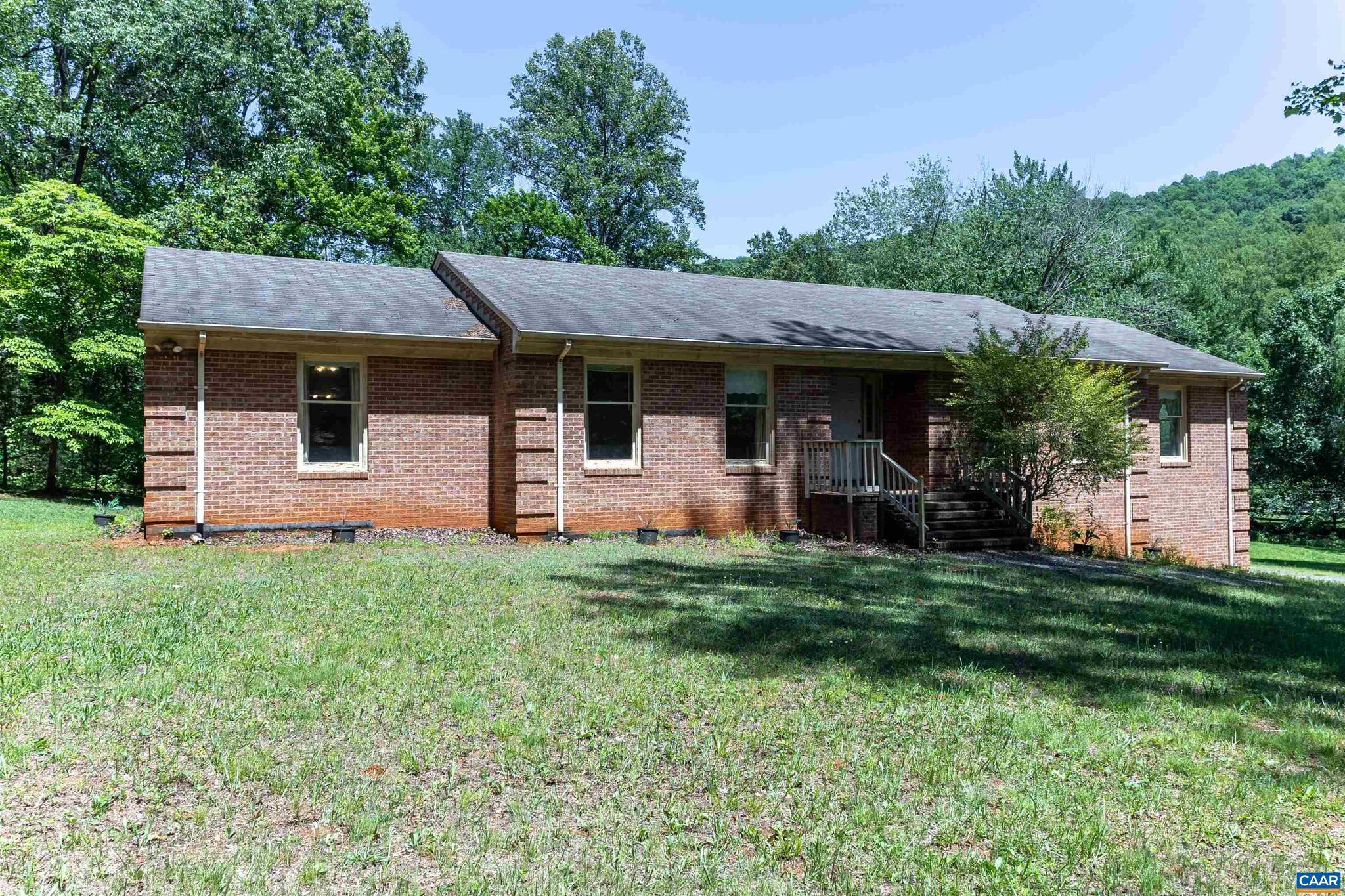 570 Forrest Road Charlottesville, VA 22902 - Photo 8 of 42